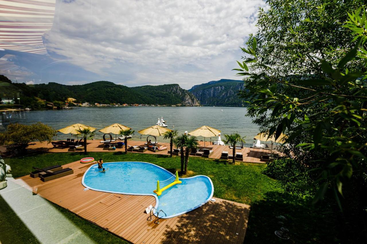 Pensiunea Decebal Resort - Cazanele Dunarii Dubova Exterior foto
