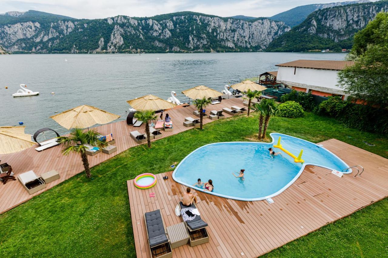 Pensiunea Decebal Resort - Cazanele Dunarii Dubova Exterior foto